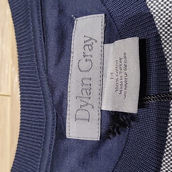 BLOOMINGDALE'S DYLAN GRAY NAVY SWEATER- New with tags! - Picture 2 of 3